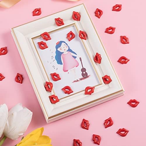 PAGOW 200Pcs Flatback Lip Pendent, Acrylic Red Gloss Sexy Kiss Charm for Valentine's Day Decoration Jewelry Making Findings DIY Phone Case Nail Scrapbook Craft Art Accessories