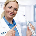Oral-B Genuine 3D White Replacement Toothbrush Heads, Refills for Electric Toothbrush, Polishes to Remove Stains for Whiter Teeth, Pack of 4