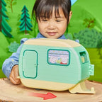 Peppa Pig Caravan Playset for Girls and Boys, 3 Figures, 6 Accessories, Preschool Toys, Kids Gifts, Ages 3+