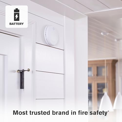 First Alert SM210, 10-Year Sealed Battery Smoke Alarm with Slim Profile Design, 1-Pack