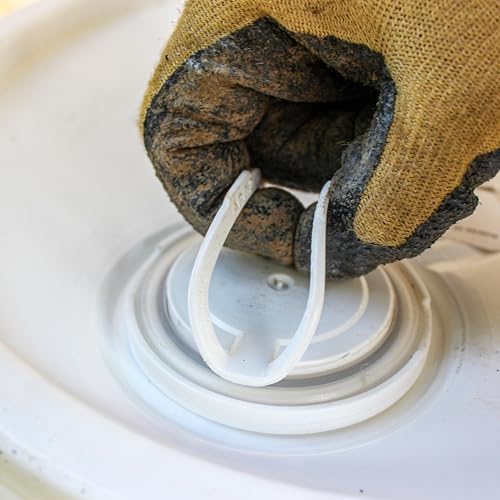 Victor VP362 Snake-A-Way Outdoor Snake Repelling Granules - Snake Away Repellent Repels Against Poisonous and Non-Poisonous Snakes - 28 LBs