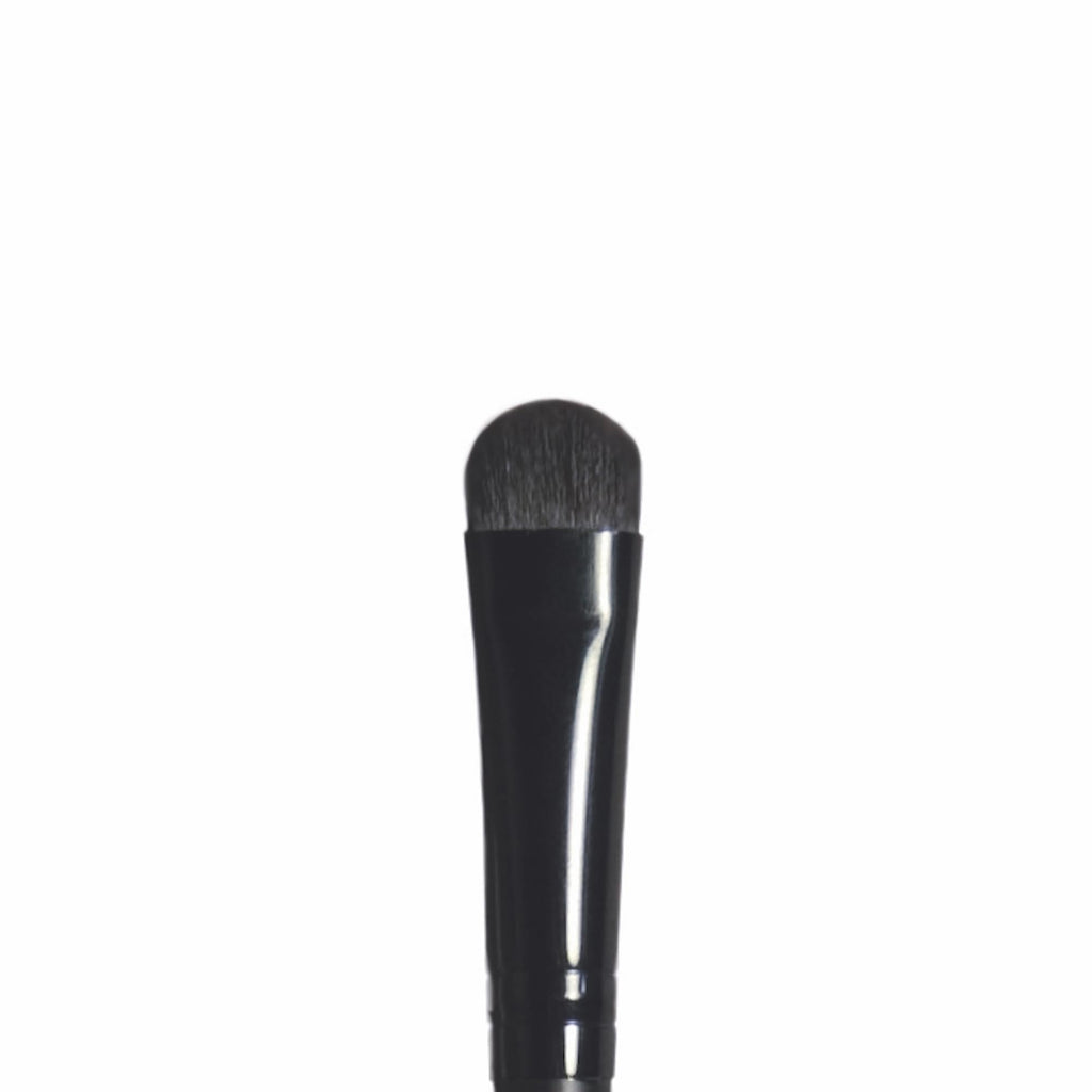 Eyeshadow "C" Brush, Curved Eyeshadow Brush For Blending & Diffusing, Helps Create The Perfect Smoky Eye, Vegan & Cruelty-Free