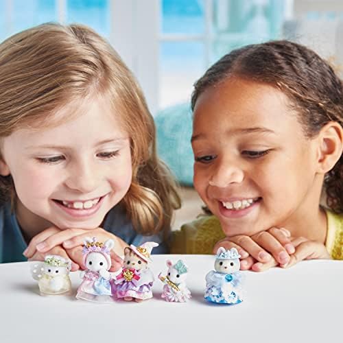 Calico Critters Royal Princess Set - Doll Playset with 5 Figures and Accessories for Children Ages 3+