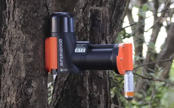 A18 Grey Squirrels Trapping Kit with Tree Mount, DIY Basket and CO2 Canister, Pet-Friendly Grey Squirrel Trap with Digital Strike Counter
