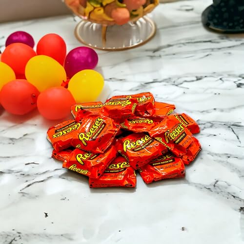 Klub Bulk Reeses Milk Chocolate Miniature Peanut Butter Cups, Individually Wrapped 1.5 lbs-Crunchy Milk Chocolate Filled With Creamy Peanut Butter That Melts In Your Mouth-Kosher and Gluten Free(24 oz)