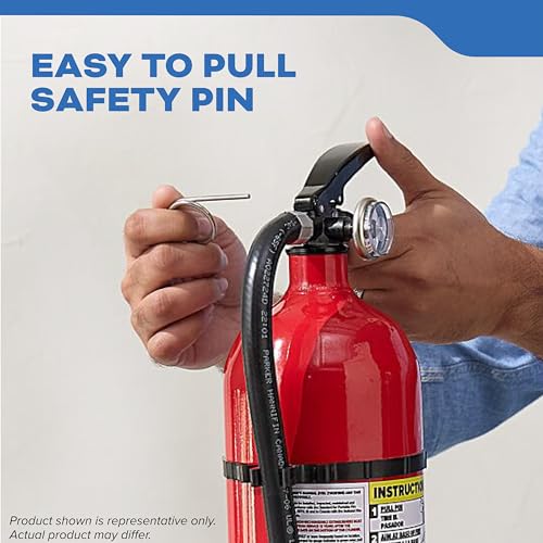 Kidde Mariner 210 Marine Fire Extinguisher for Boats, 2-A:10-B:C, 6.8 Lbs., Coast Guard Approved, Strap Bracket & Hose (Included), White