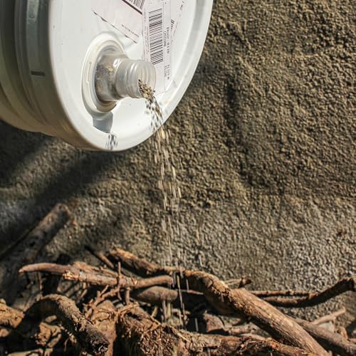 Victor VP362 Snake-A-Way Outdoor Snake Repelling Granules - Snake Away Repellent Repels Against Poisonous and Non-Poisonous Snakes - 28 LBs