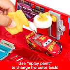 Mattel Disney Pixar Cars Transforming Truck & Toy Car Playset, Color Changers Paint Shop Mack with Detachable Cab, Lightning McQueen & Accessories
