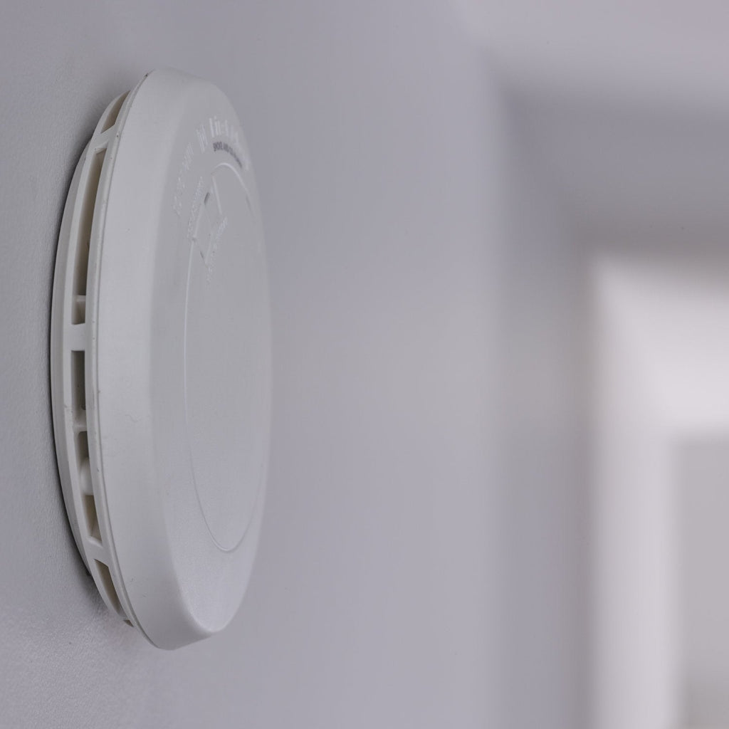 First Alert Slim Photoelectric Smoke Alarm with 10-Year Sealed Battery, PR710, White