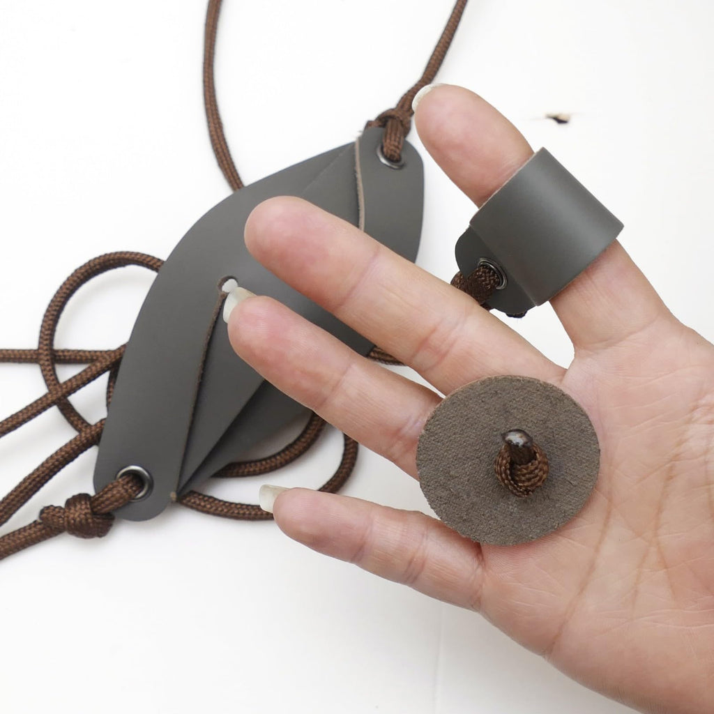 One Outfit Shepherd Sling Handmade Leather Throwing Old-Fashioned Slingshot Rock Sling Dog Ball Launcher Dog Toy Ball Launcher (One Outfit)