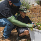 FARMER'S DEFENSE Gardening Arm Sleeves|UV Cooling Protective Sleeve Women & Men|Anti-Scratch Cover Sun UPF Outdoor Protection - Forest Green - L/XL