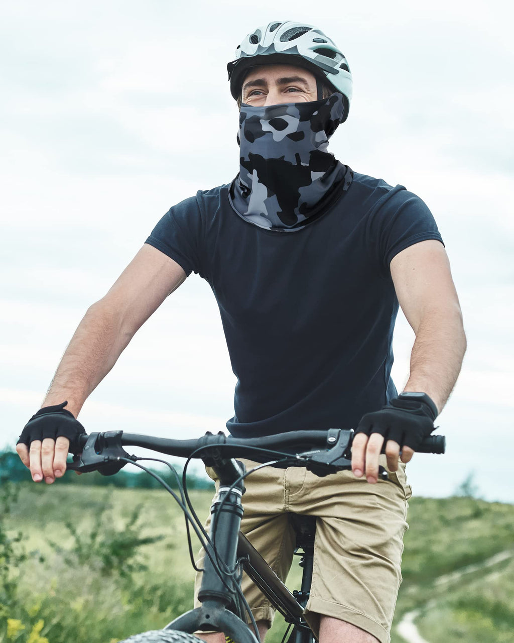 9 Pcs Balaclava Sun Protection Ski Mask Full Face Cover UV Protection Silk Mask Balaclava for Women Men Outdoor Sport(M) Camouflage