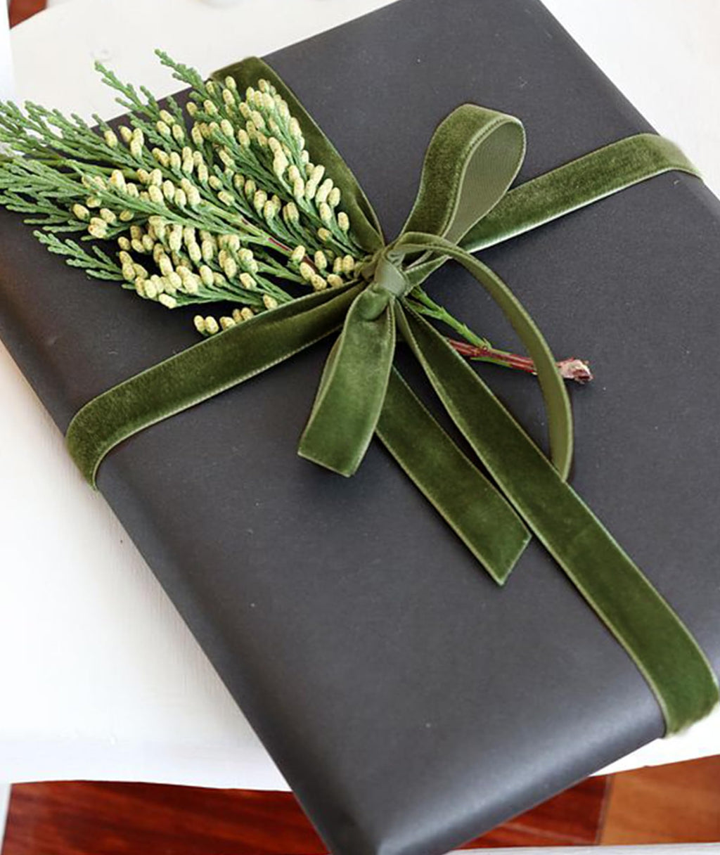 Olive Green Velvet Ribbon 5/8'' 25 Yards for Christmas Tree, Gift Wrapping, Flower Bouquet, Wreath Decorations, Bow Making