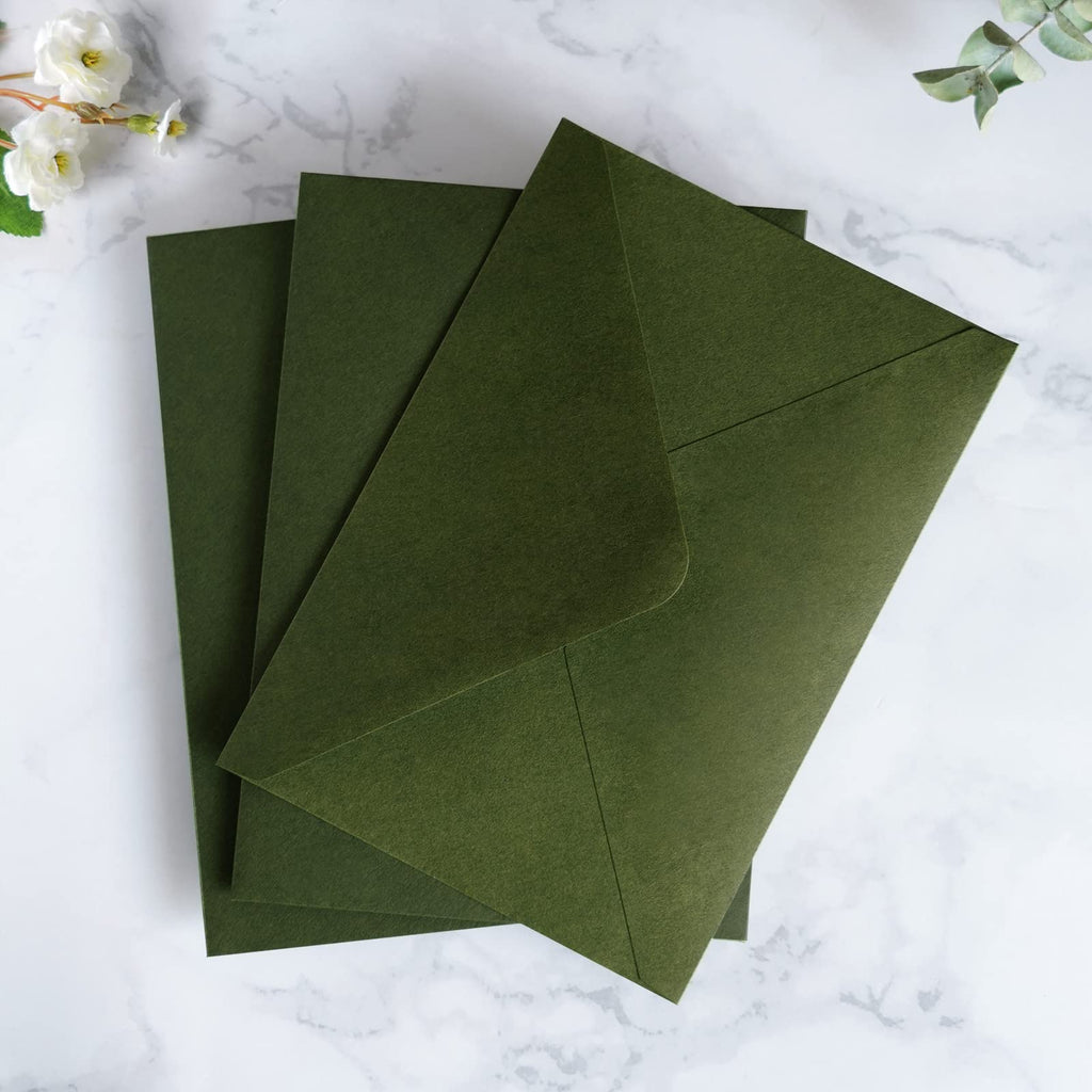 PONATIA 50 PCS/Pack A7 Envelopes, 5.25 x 7.5'' Olive Green Envelopes For 5x7'' Weddings Invitation Cards, Christmas Gift Cards Envelopes, Acrylic Invitations, Photos and Any 5x7" Inserts