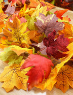 wohohoho 4 Packs Fall Garland Maple Leaf, 5.9Ft/Pieces Fall Leaves Garland 7 Maple Leaves Hanging Vines for Autumn Decor Halloween Thanksgiving Christmas Indoor Outdoor Decorations