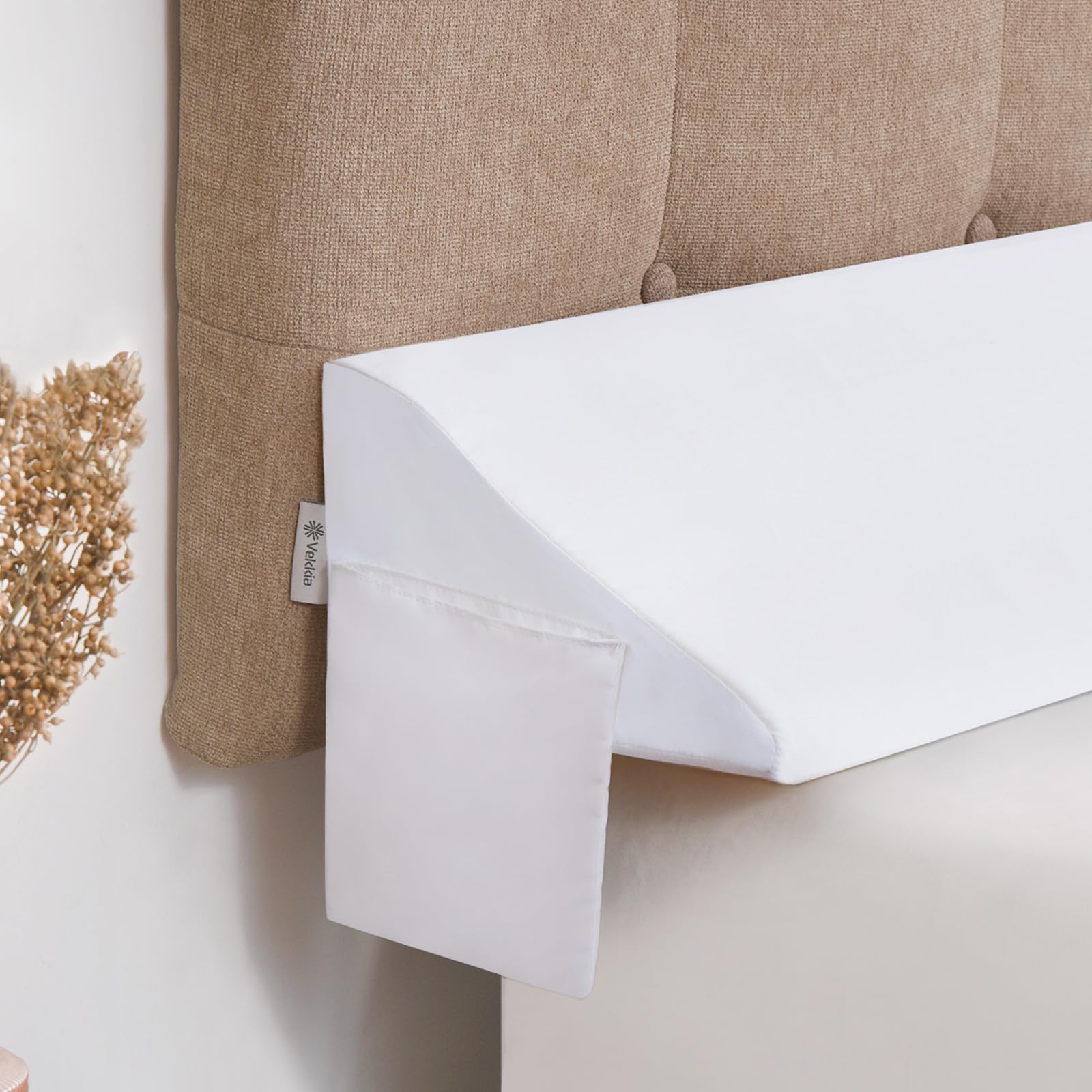 Vekkia King Size Bed Wedge Pillow for Headboard, Mattress Gap Filler,Bed Gap Filler,Triangle Bloster Pillow Close Bed Gap (0-4.5") Between Your Headboard and Mattress, White