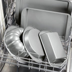 Farberware Nonstick Bakeware Baking Pan With Lid / Nonstick Cake Pan With Lid, Rectangle - 9 Inch x 13 Inch, Gray