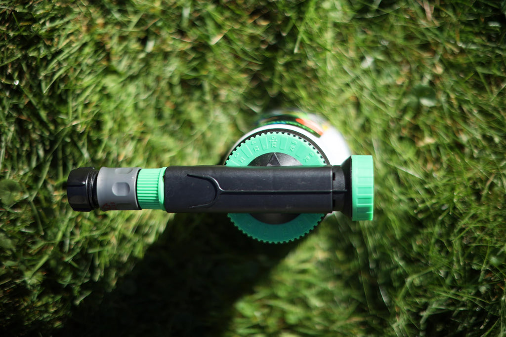 RL Flo-Master Chameleon Hose End Sprayer for use with Fertilizers, Weed Killers, Fungicides and Insect Killers, 32 ounce Refillable Bottle Included