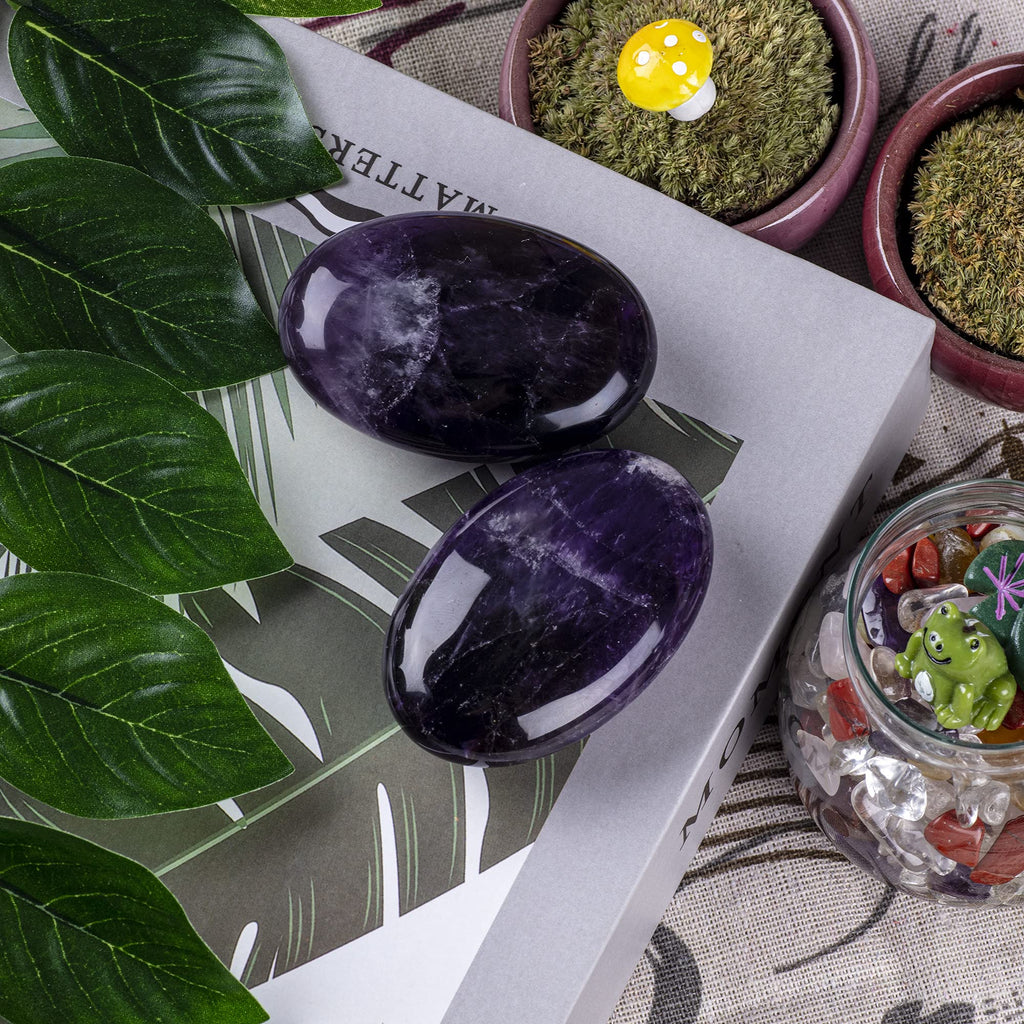 UFEEL Amethyst Palm Stone Crystal - Natural Chakra Therapy Polished Healing Crystal Oval Pocket Gemstone for Anxiety Stress Relief