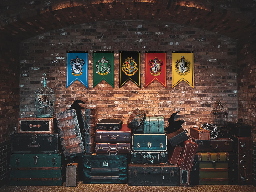 Conquest Journals Harry Potter Wizarding House Banner Flag Set, 12'' x 20'' Polyester Flags, Set of 5 Includes Hogwarts Crest, Gryffindor, Slytherin, Ravenclaw & Hufflepuff Banners, Birthday Party
