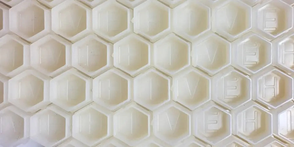 HIVE CAPS Ink Natural Queen Honeycomb Shape Tattoo Accessories Bag of 200